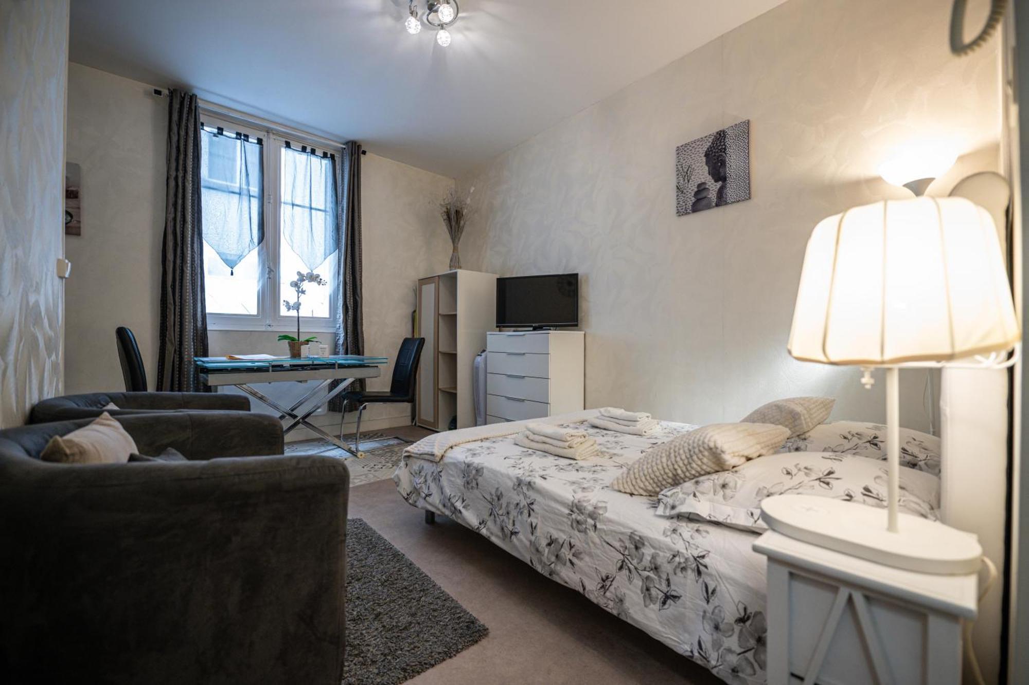 Sejour A La Source - Opera, Casino, Kiosque Apartment *